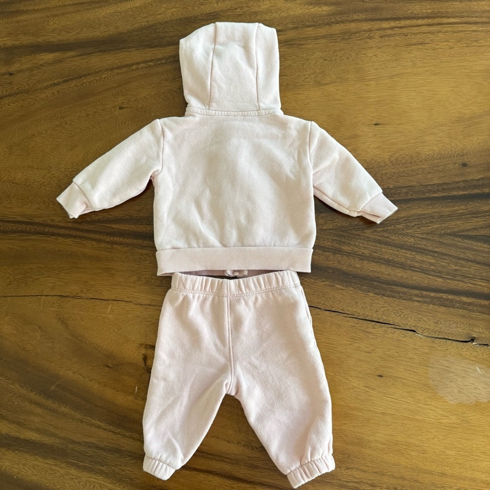 Carter’s Soft Pink Sweat Set size 3M - Picture 5 of 5